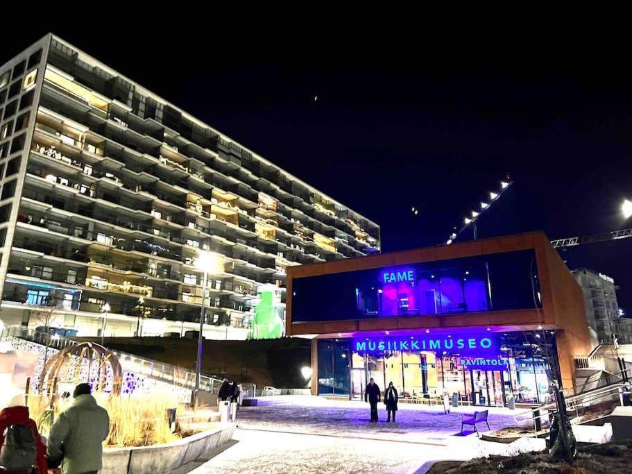 Brand New Modern Condo Built-In Mall Of Tripla Хелзинки Екстериор снимка