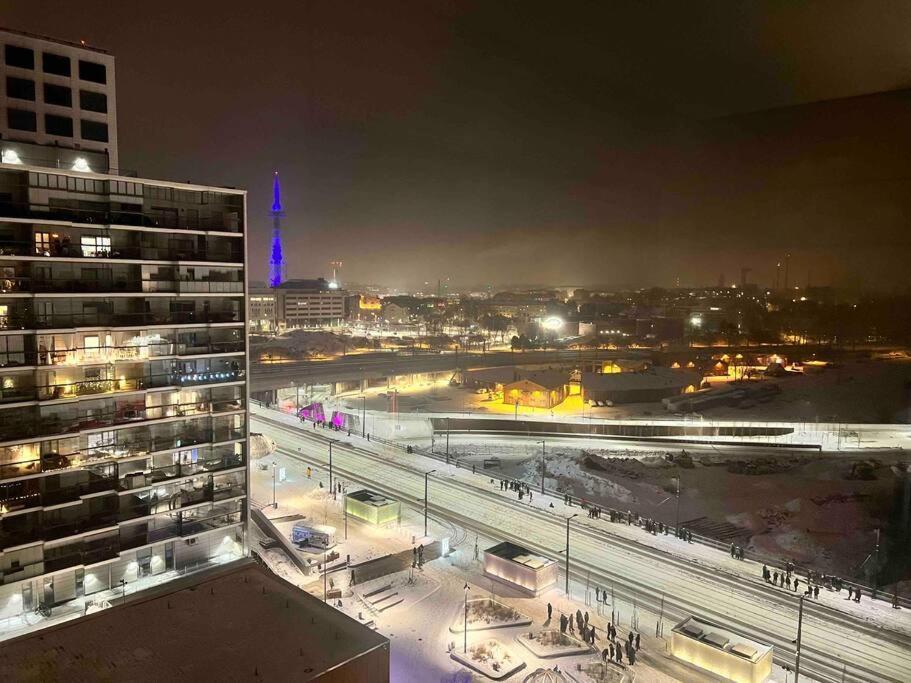 Brand New Modern Condo Built-In Mall Of Tripla Хелзинки Екстериор снимка